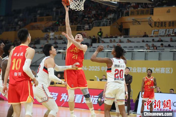 新年大战广厦主场大胜广