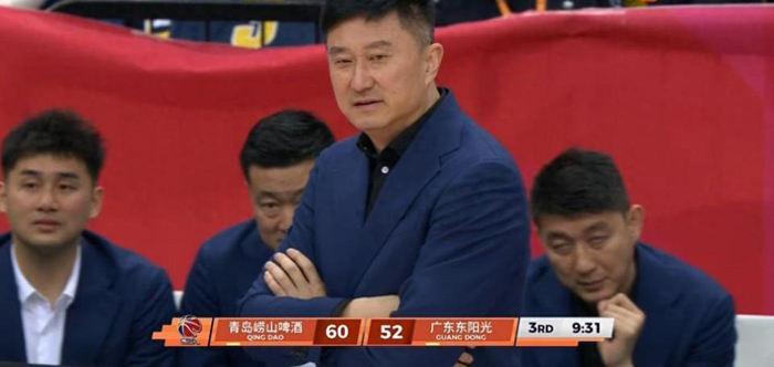 广东队险胜青岛暴露阵容